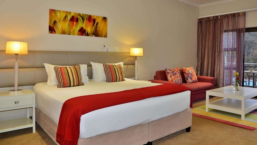 Piekenierskloof Mountain Resort by Dream Resorts Deluxe Double Room 3