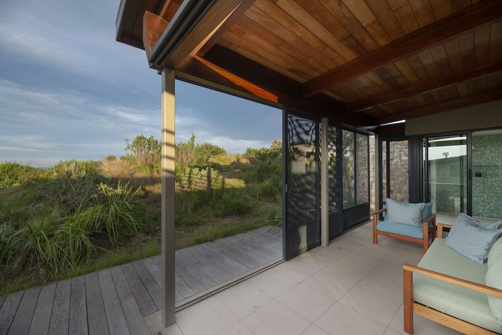 Alkira Lodge Luxury Triple Room 2