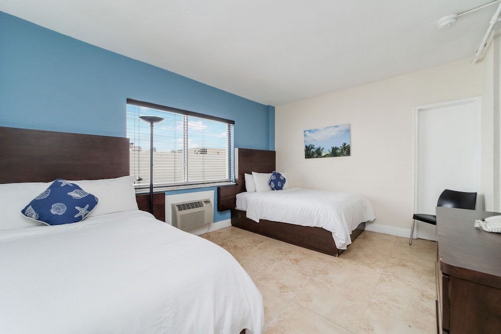 Starlite Hotel Standard Double Room, 2 Double Beds, Private Bathroom (Self check-in)