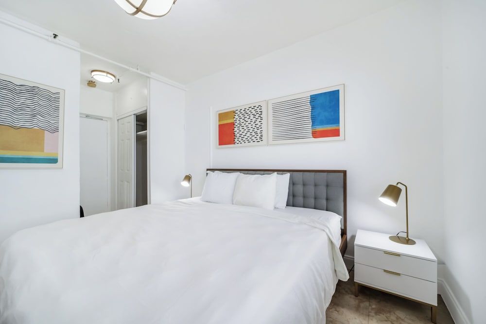 Starlite Hotel Deluxe Room, 1 Queen Bed, Private Bathroom (Self check-in)