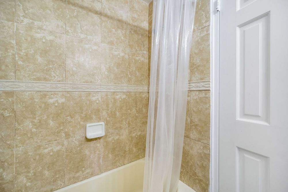 Starlite Hotel Deluxe Room, 1 Queen Bed, Private Bathroom (Self check-in) 9