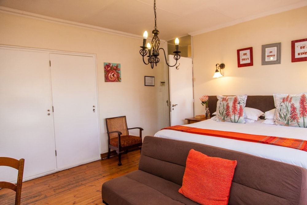 3@Marion Guesthouse Executive Room, 1 King Bed 4