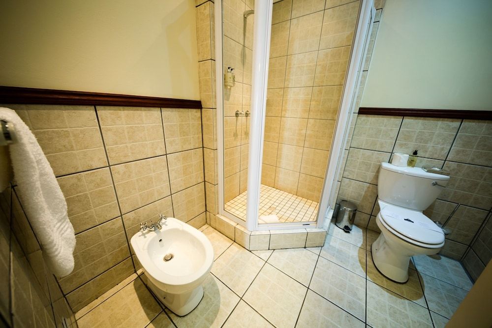 Le Manoir de Brendel Deluxe Suite, Garden View 3