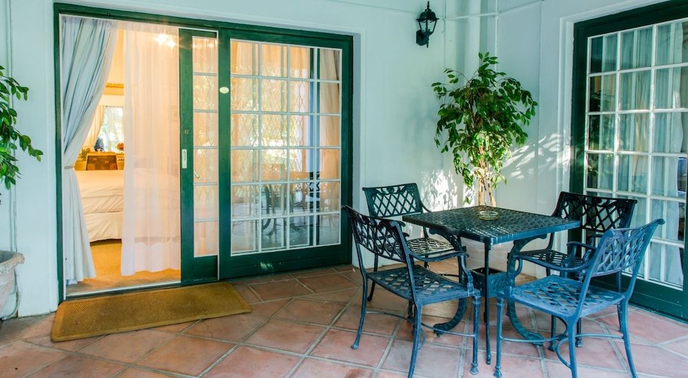 Le Manoir de Brendel Standard Garden Manor House Suite 5 3