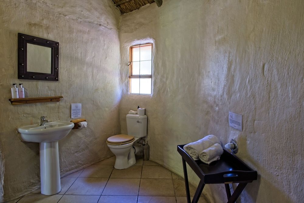 Chrislin African Lodge Room (Garden Hut) 5