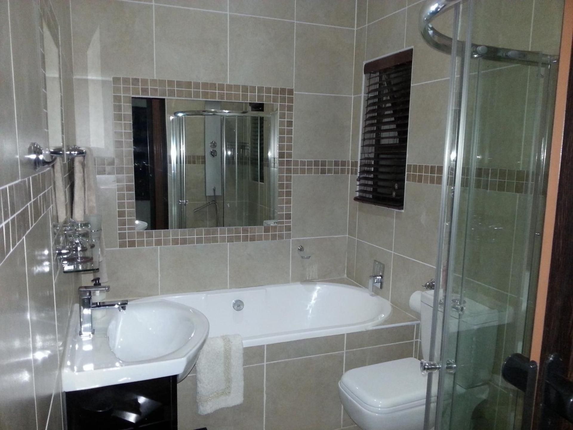 Casa Flora Guesthouse  Double Room 46