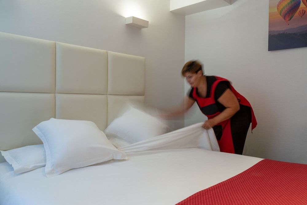 The Originals City, Hôtel Lecourbe, Paris Tour Eiffel Standard Double Room 2