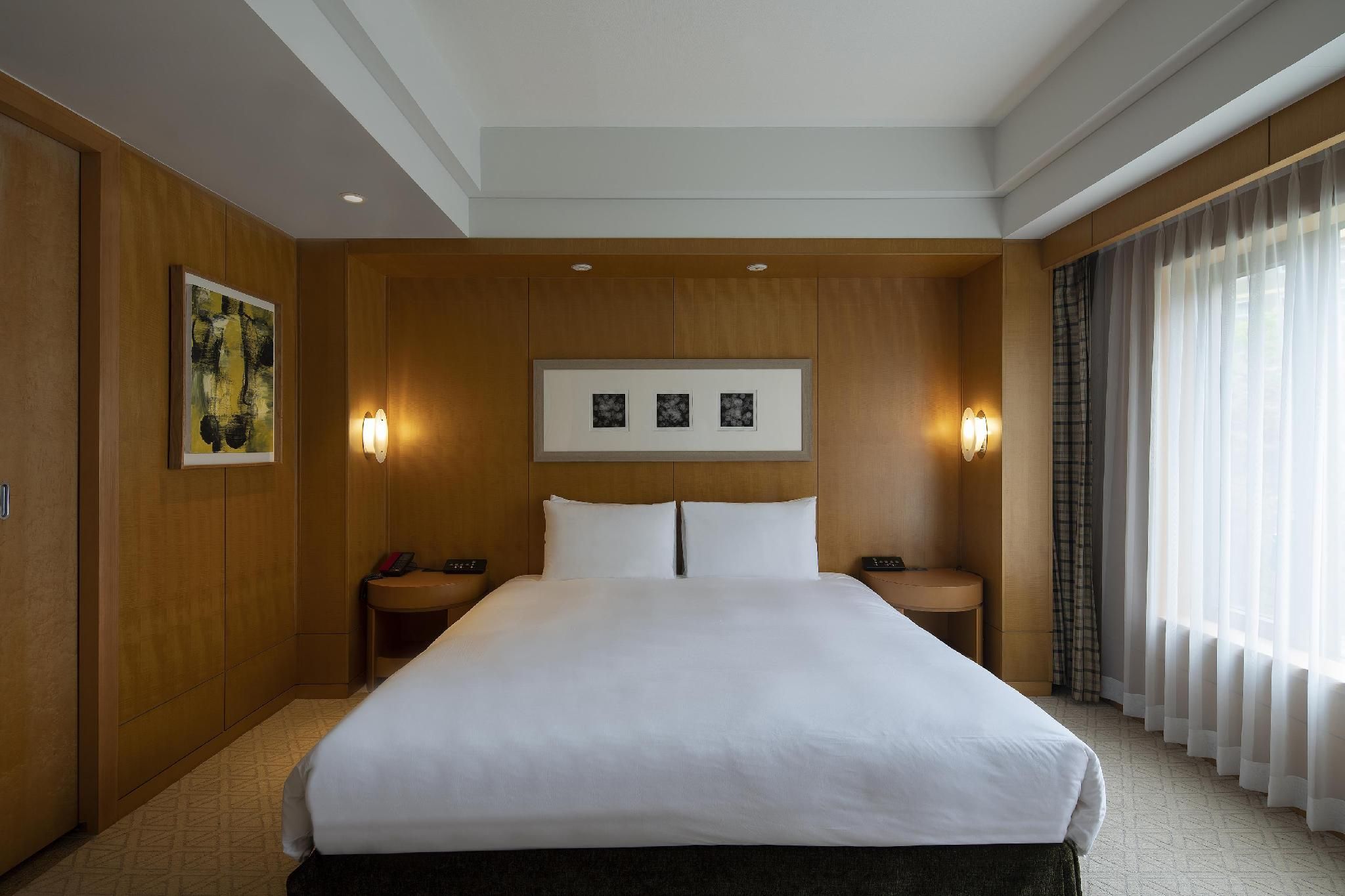 Grand Executive Suite 1 King Bed