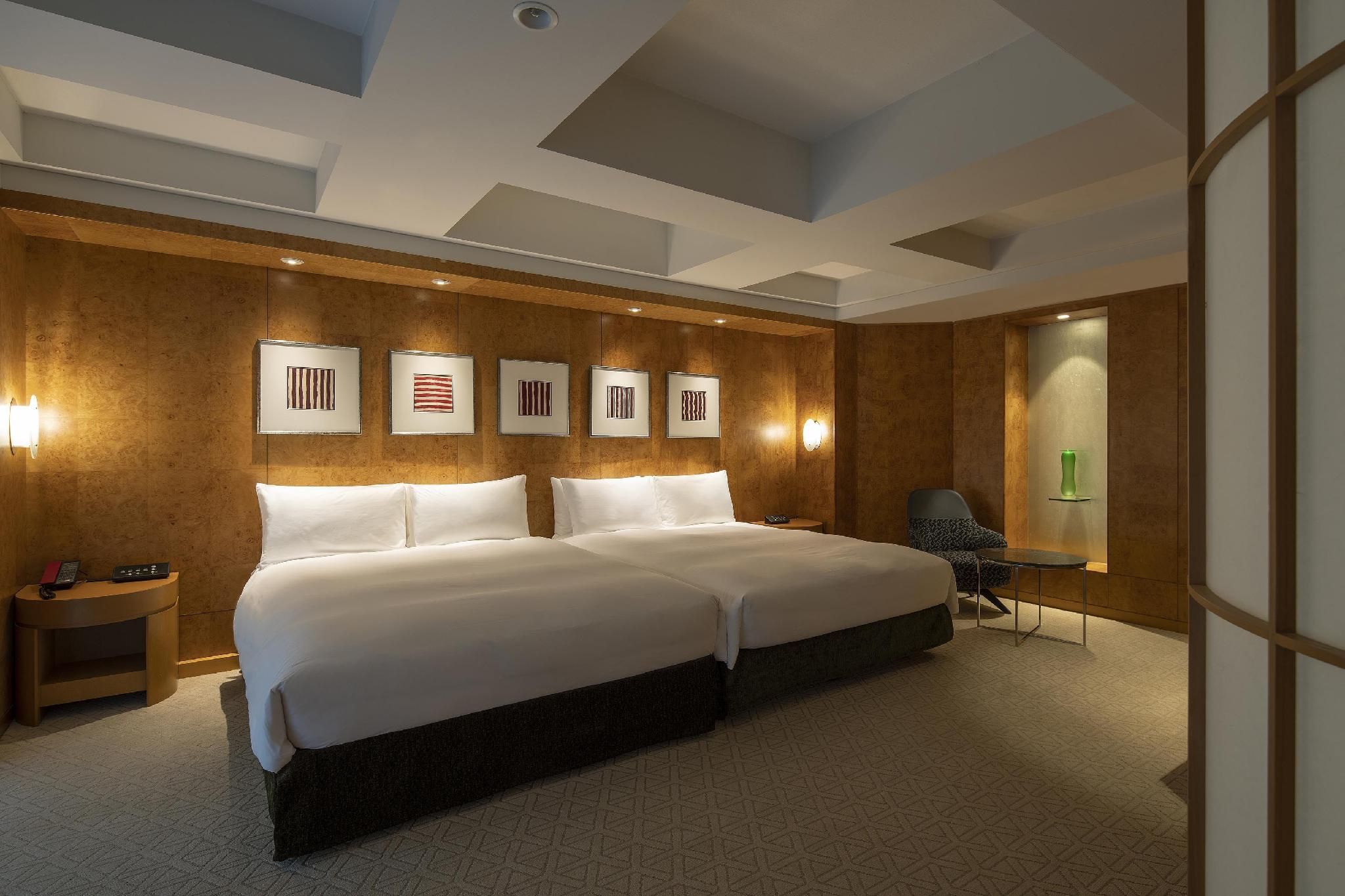 Diplomat Suite 2 Twin Beds