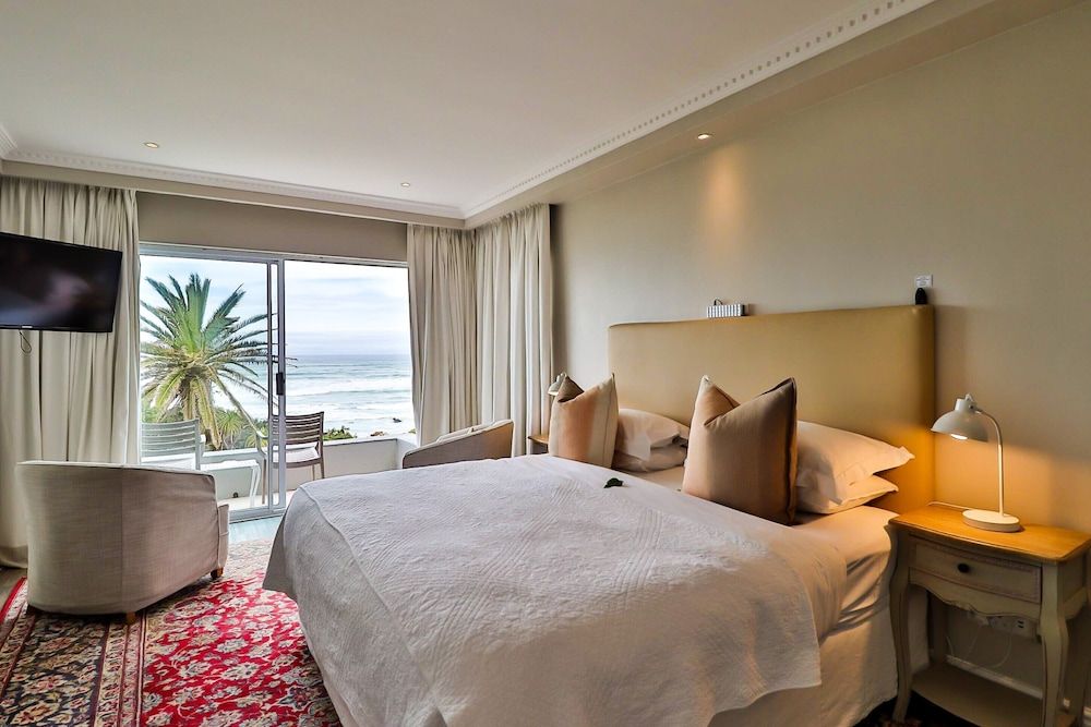 undefined Hermanus Beachfront Lodge