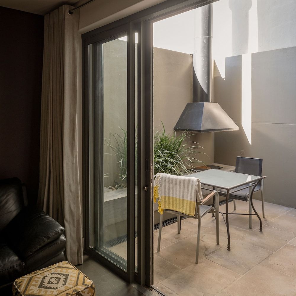 Purple House Deluxe Apartment 4