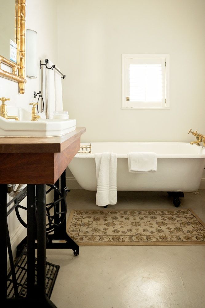 Purple House Luxury Apartment 4