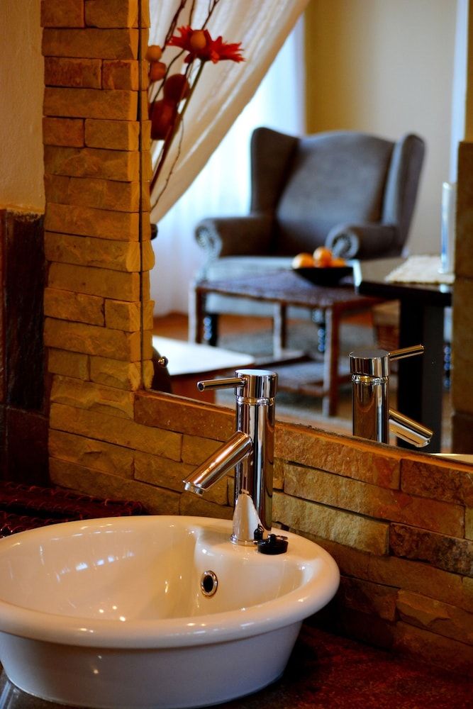 Addo Dung Beetle Guest Farm Luxury Chalet, 1 Queen Bed, Mountain View 9