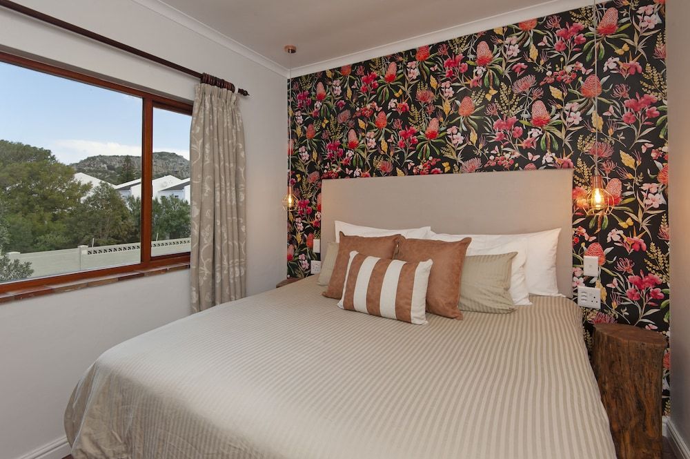 undefined 6 Stemmet Lodge