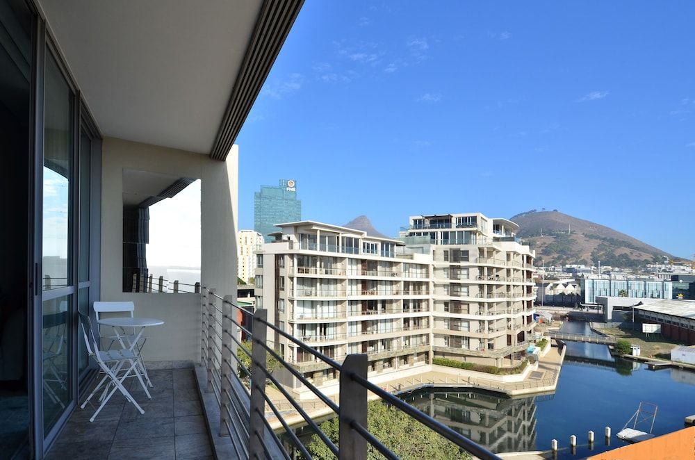Apartment, Balcony