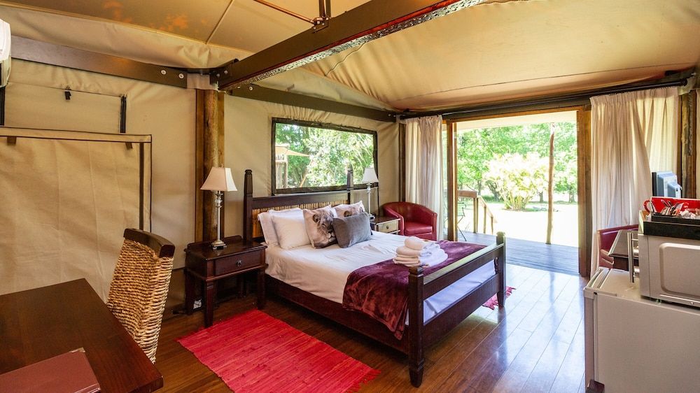 Luxury Tent, 1 Bedroom (Zambezi)