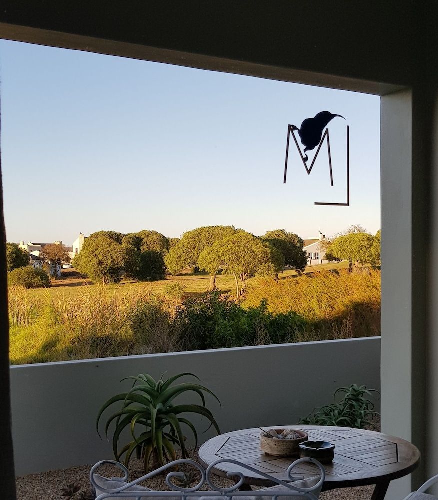 Le Mahi Guest House Luxury Double or Twin Room, 1 King Bed, Patio, Golf View 4