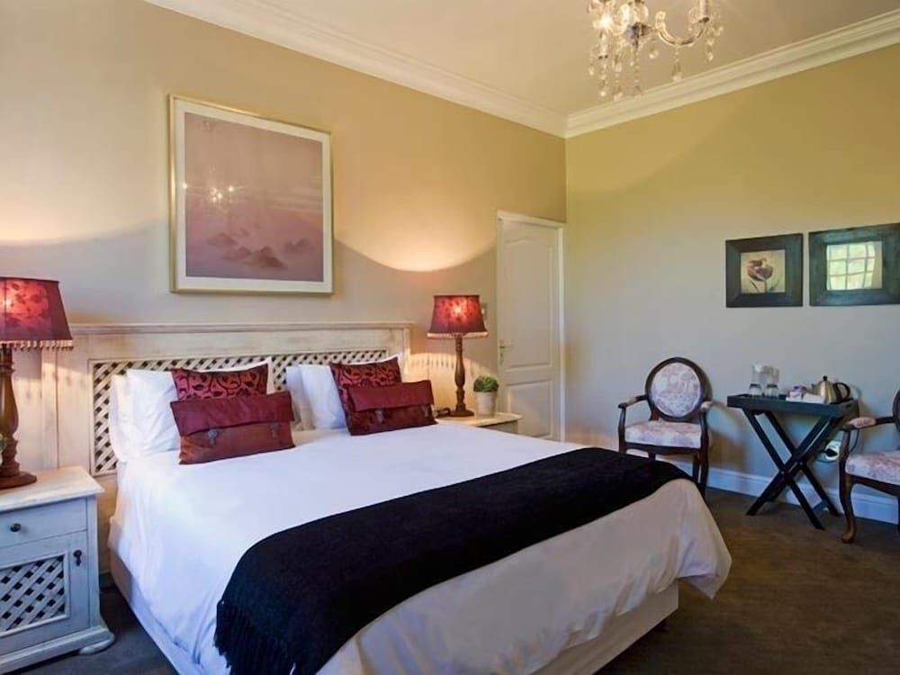 undefined Capeblue Manor House 10