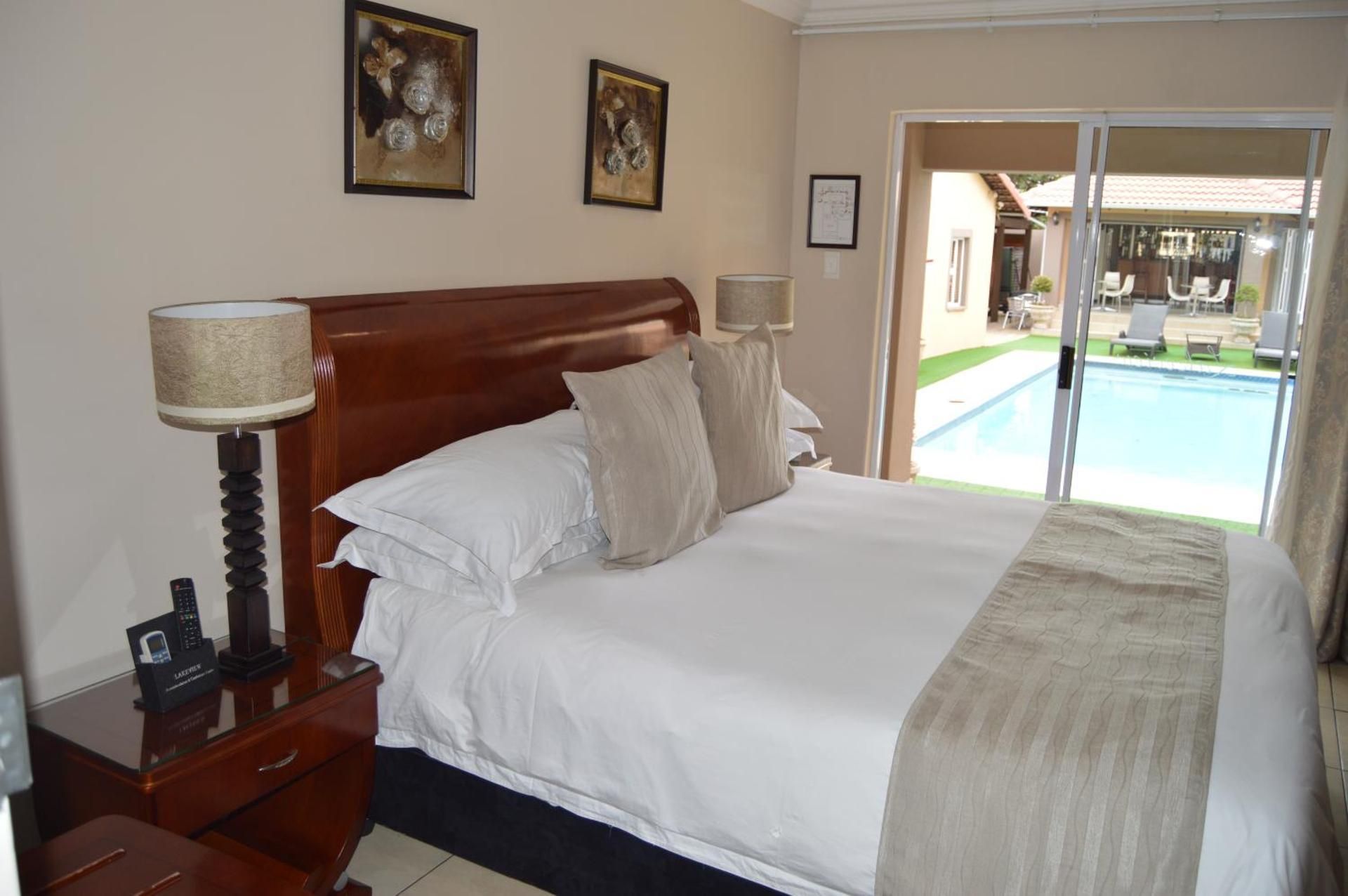 Luxury King Room (for 2 persons)