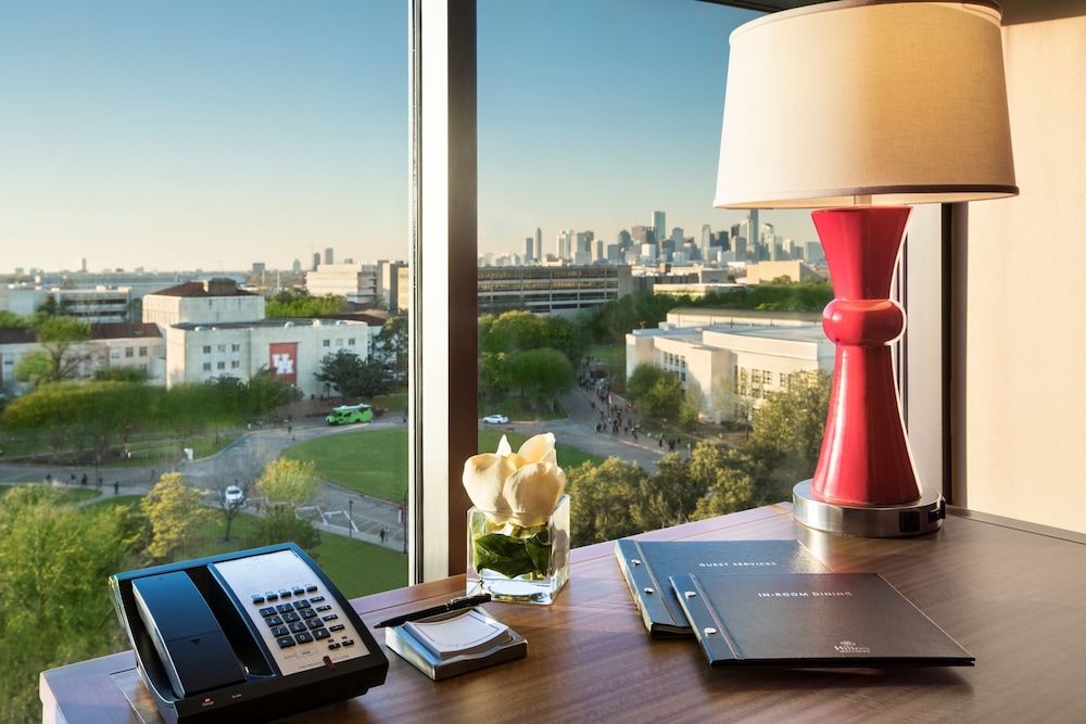 Hilton University of Houston 2 Queens Beds 4