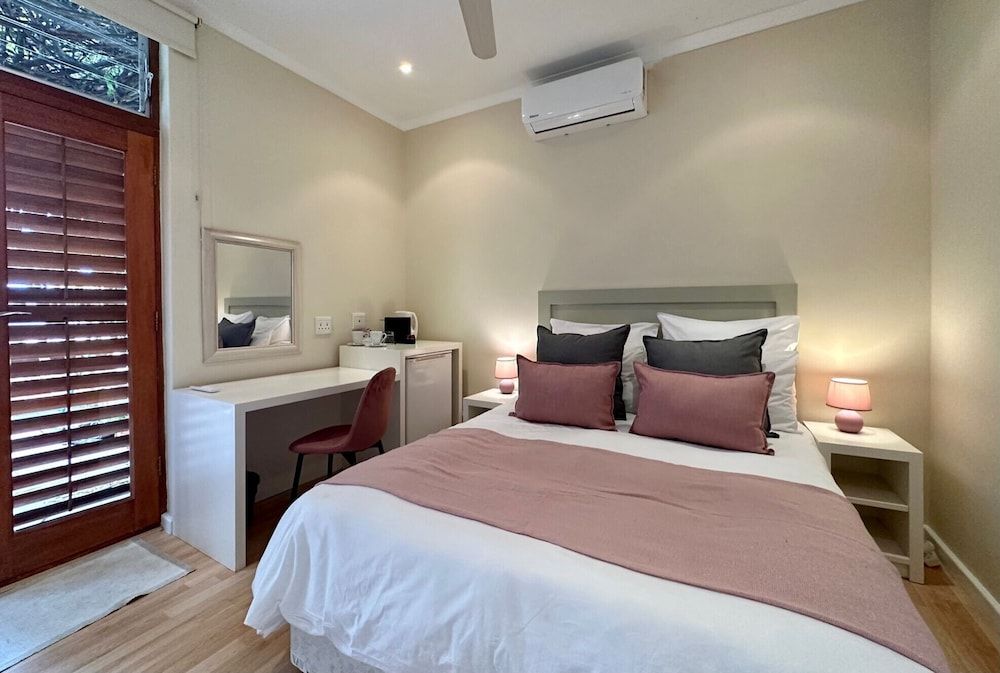 undefined Loloho Lodge 5