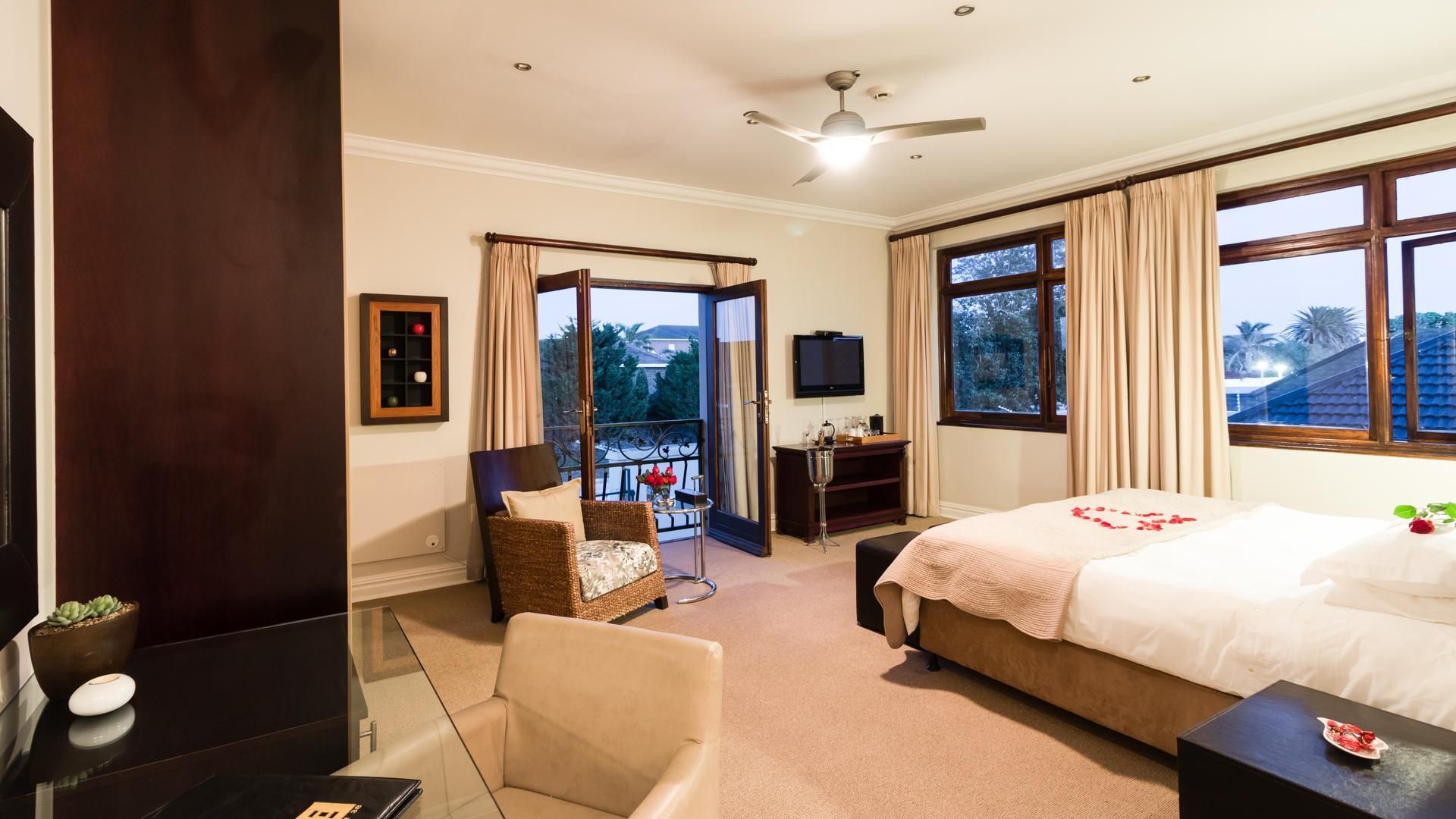 Manor 38 Hotel Executive Room 2