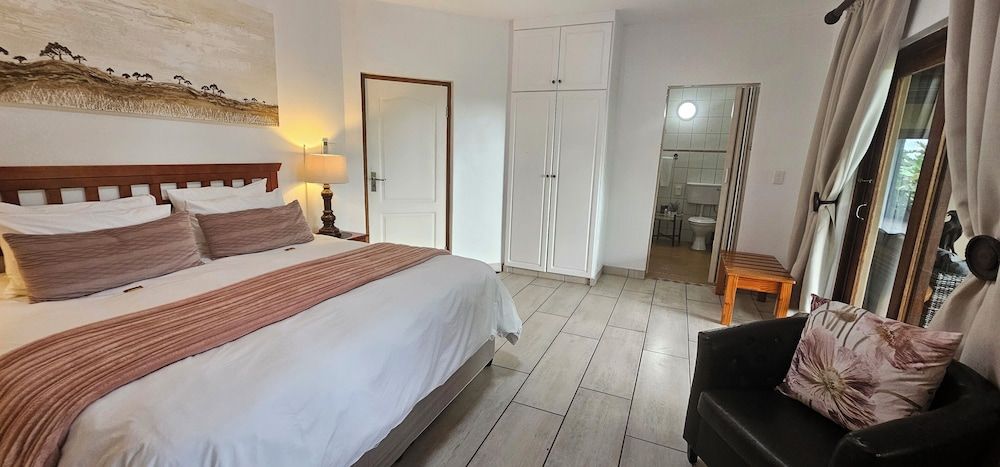 Queen/Double Bed Room