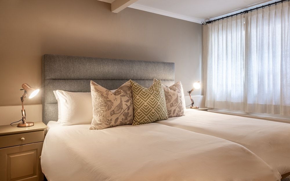 Antrim Villa Twin Room 2