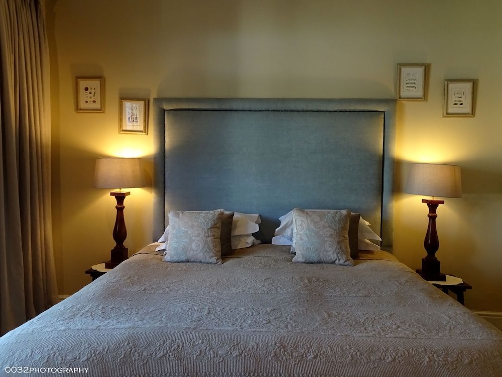 Room, Mountain View