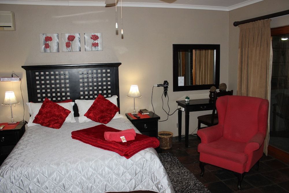 Royal Game Guest House Family Room 7