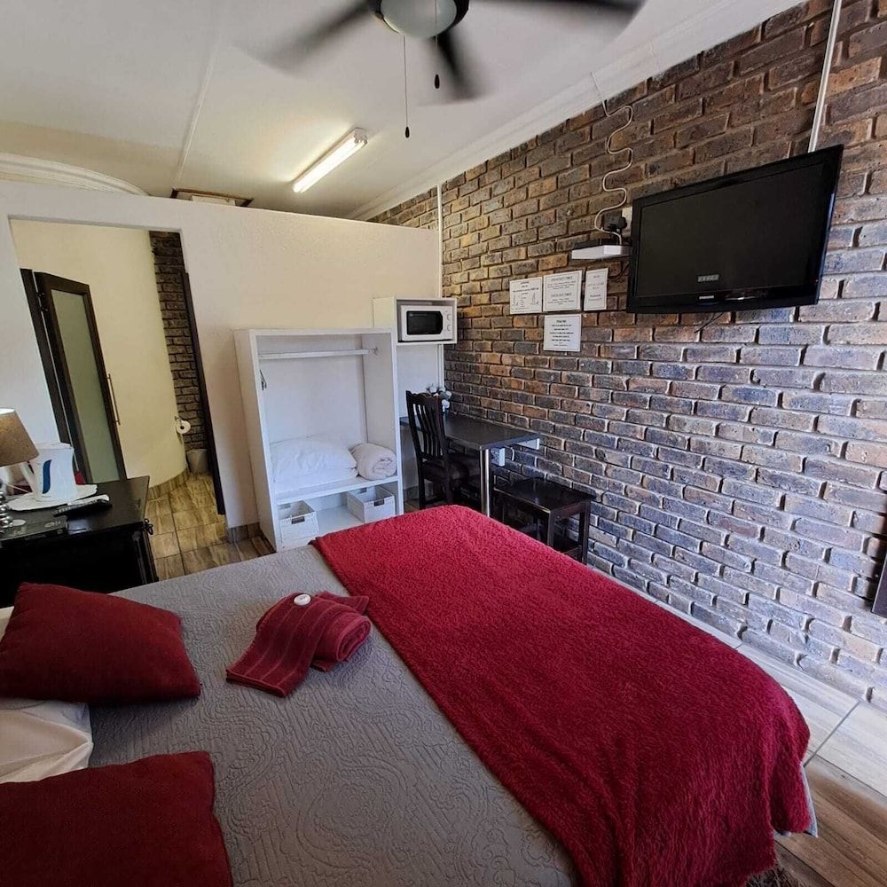 Royal Game Guest House Double Room 22