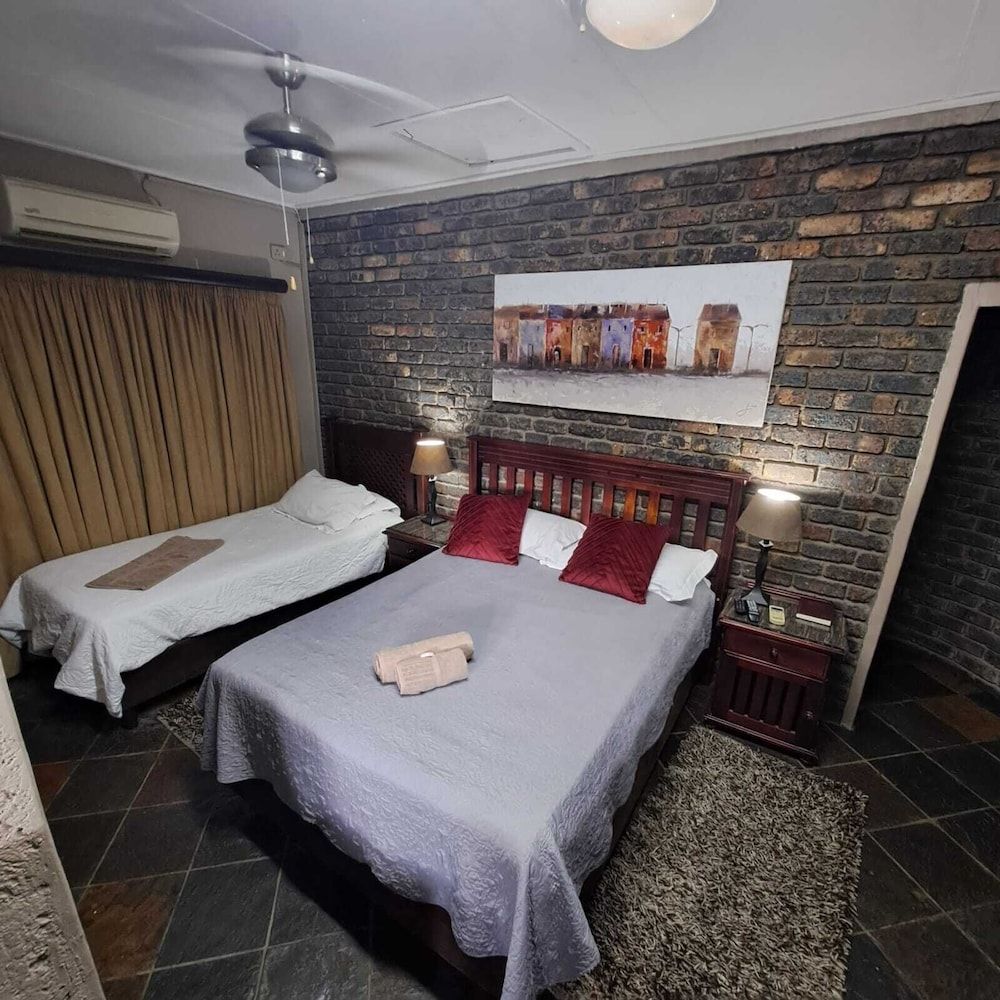 Royal Game Guest House Family Room 4