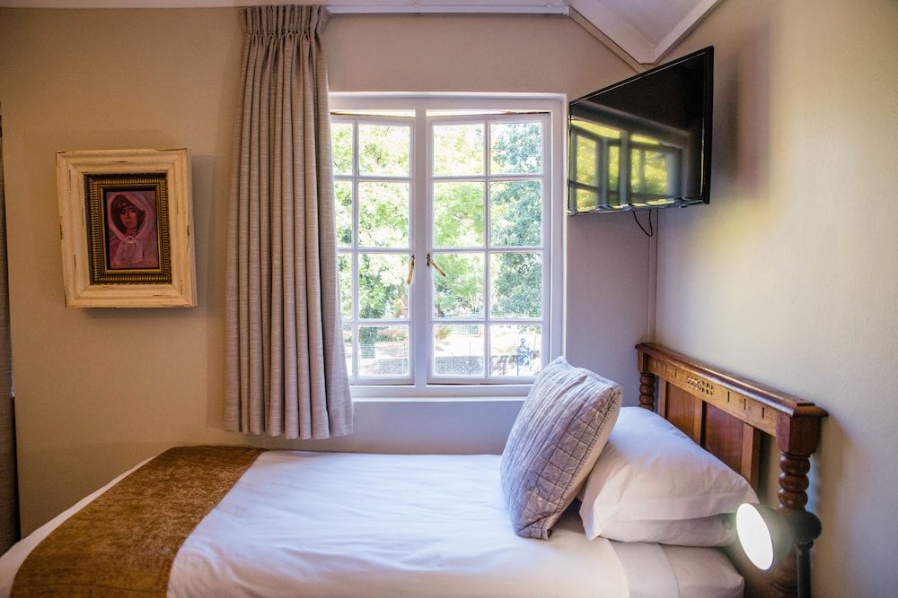 5th Avenue Gooseberry Guest House Twin Room, extra Bed Room 5 8