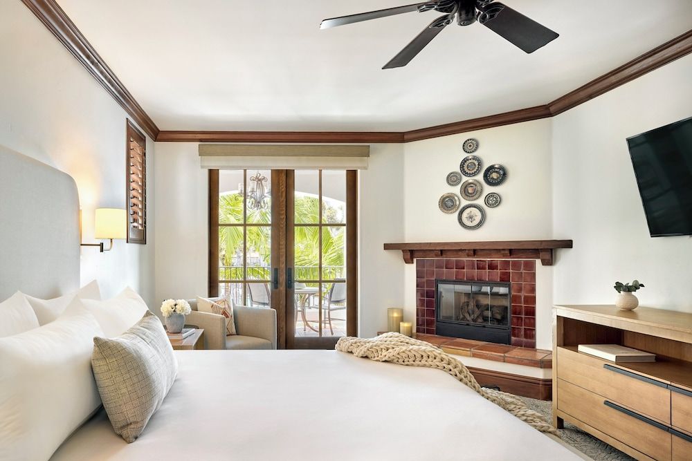 Premier Villa, 1 King Bed