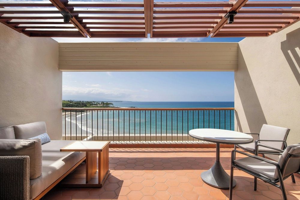 Room, 2 Double Beds, Ocean View, Tower (Newly Renovated)