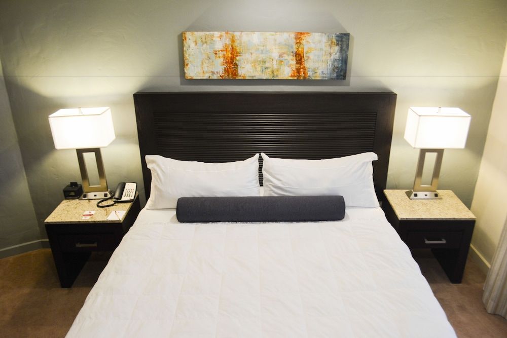 Hotel Coral And Marina