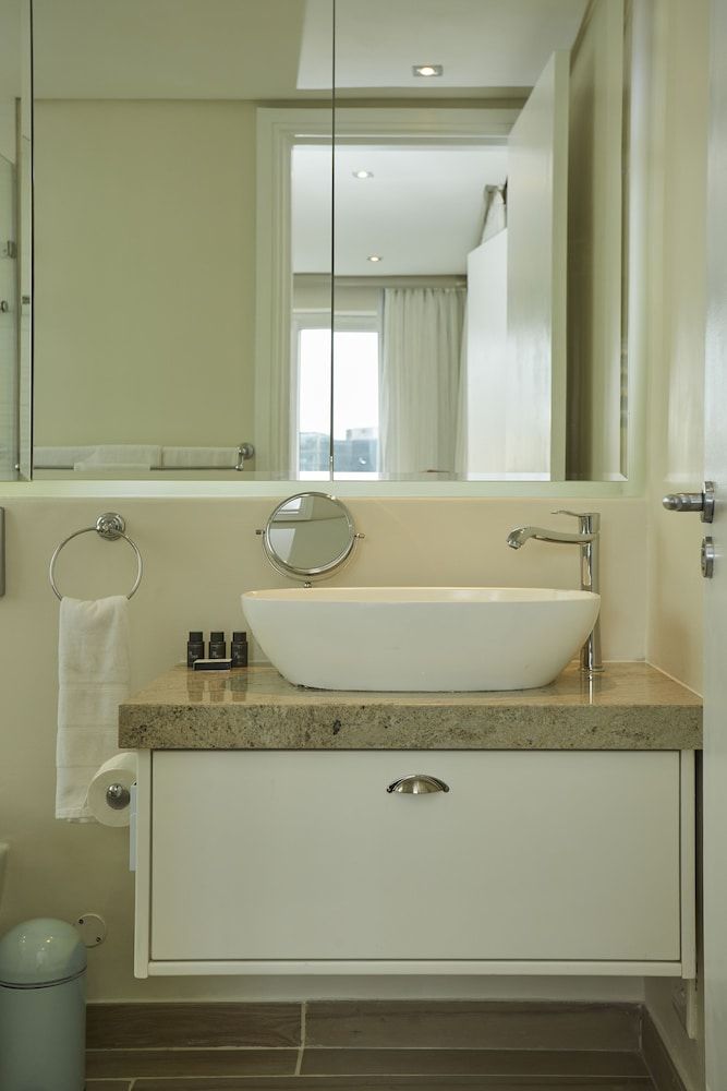 African Elite Properties V&A Waterfront Executive Apartment 19