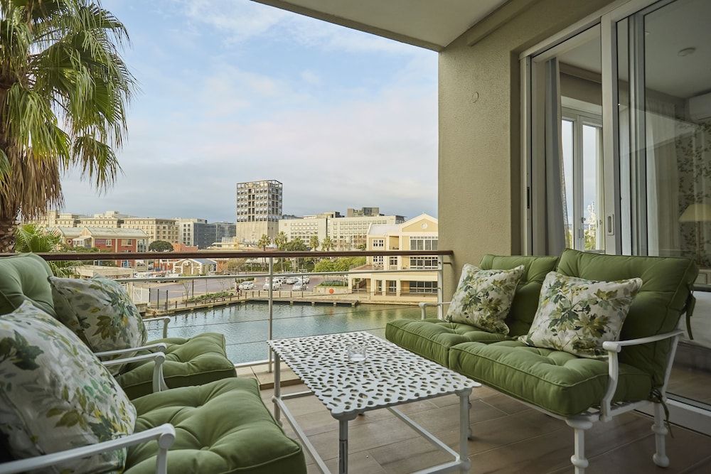 African Elite Properties V&A Waterfront Executive Apartment 17