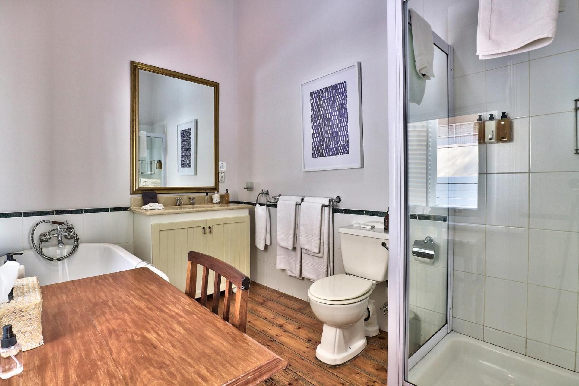 Parker Cottage Classic Double Room 3