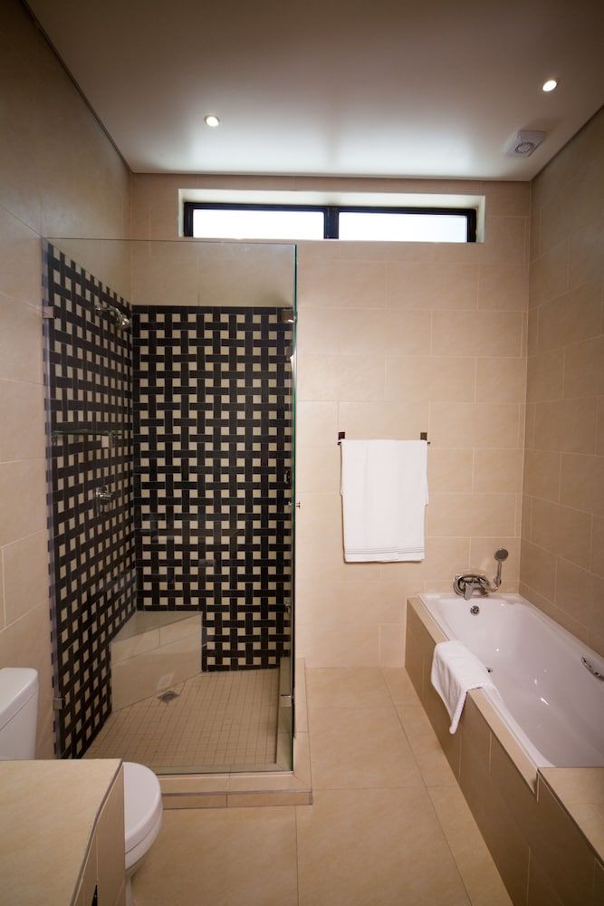 Over The Moon Guesthouse Standard Room (3) 4