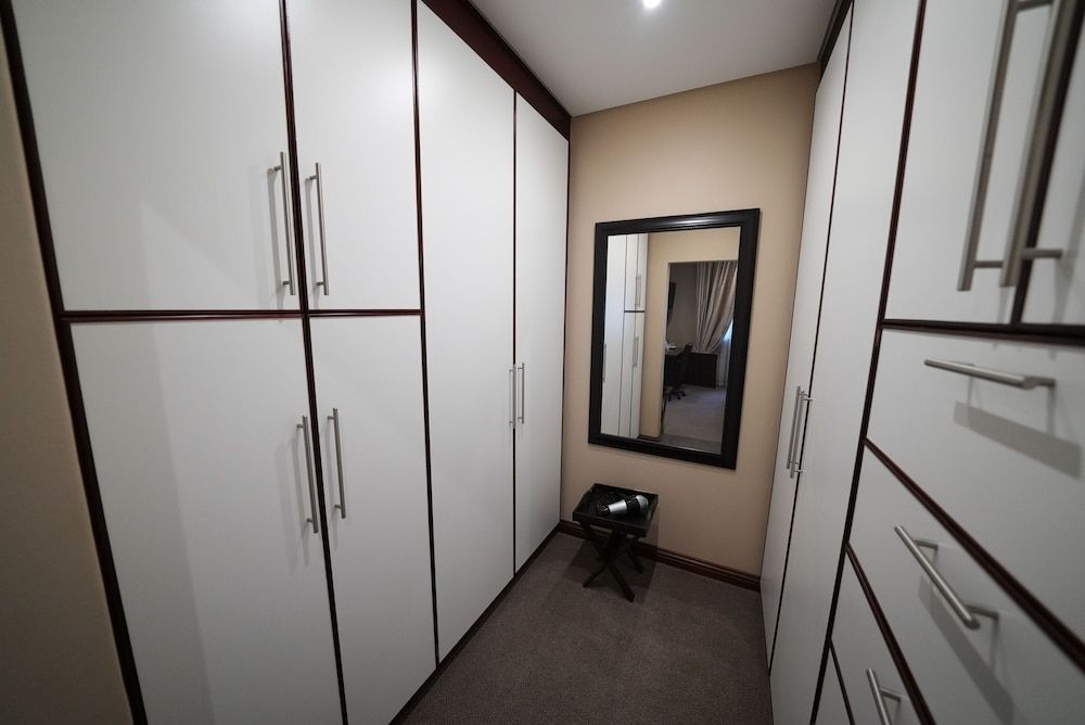 Over The Moon Guesthouse Standard Room (3) 6