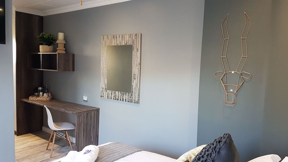 Riverview Guesthouse Garden Room 4