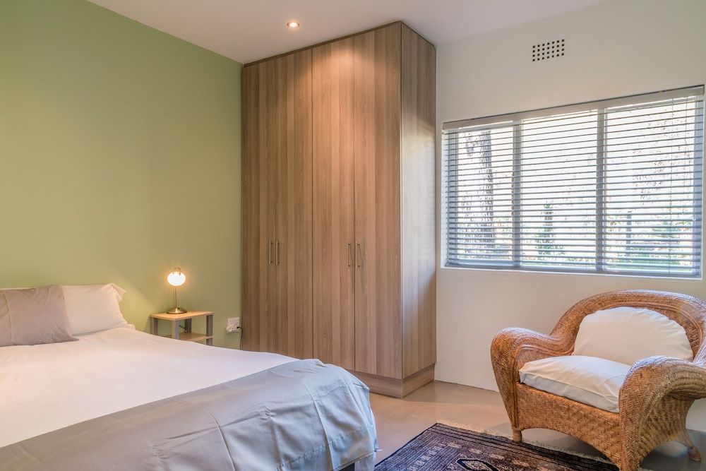 Colourful Manor Luxury Lodge Apartment, 2 Bedrooms, Terrace 2