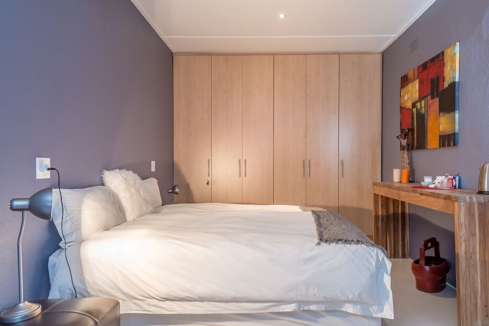 undefined Colourful Manor Luxury Lodge 2