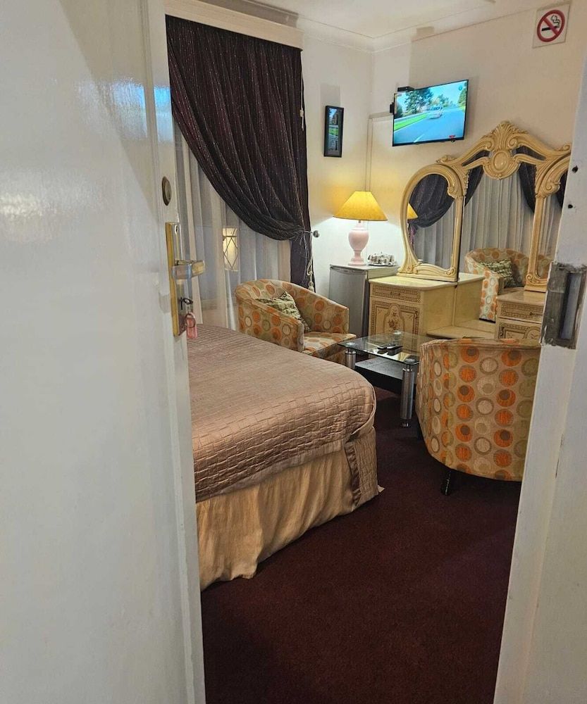 Honeymoon Suite, 1 Bedroom, Pool View