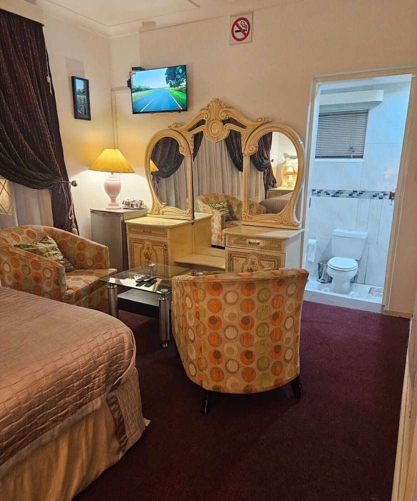 Honeymoon Suite, 1 Bedroom, Pool View