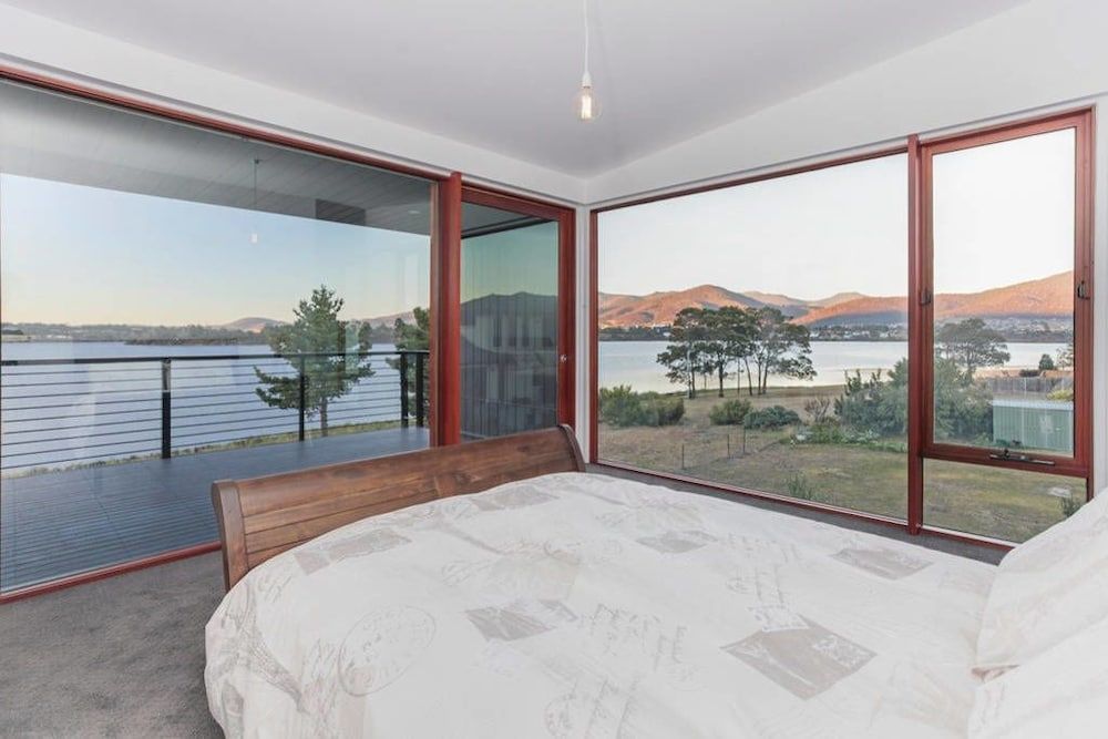 Luxury House, 7 Bedrooms, Waterfront View