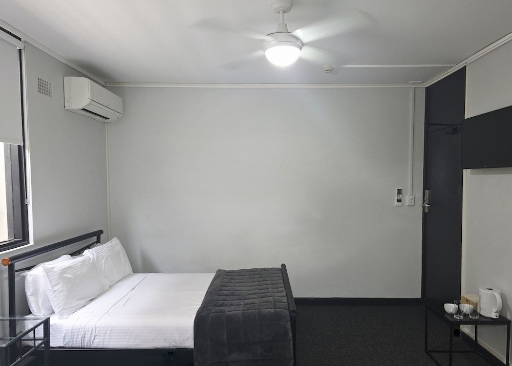 Double Room, Shared Bathroom