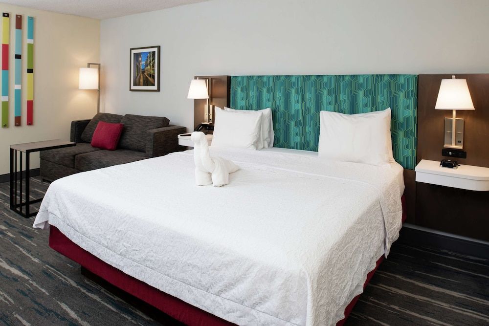 Room, 1 King Bed, Accessible, Non Smoking (Hearing Accessible)