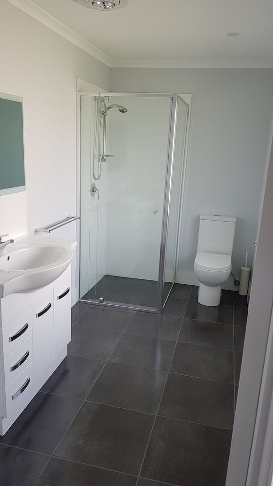 Wynnum Anchor Motel Deluxe Triple Room 5